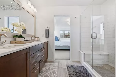 Bath - 1765 Summerglow Ln, Monument, CO 80132 photo 2 of 4