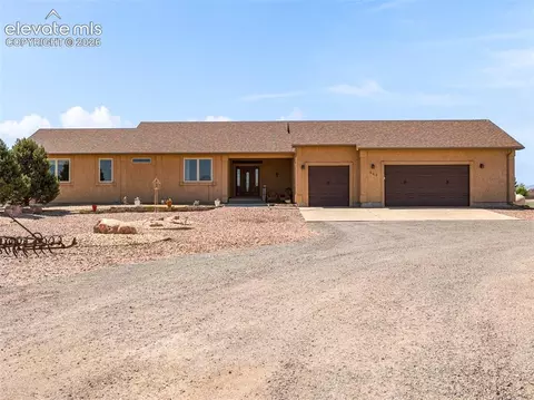 542 E Abeyta Dr, Pueblo, CO 81007