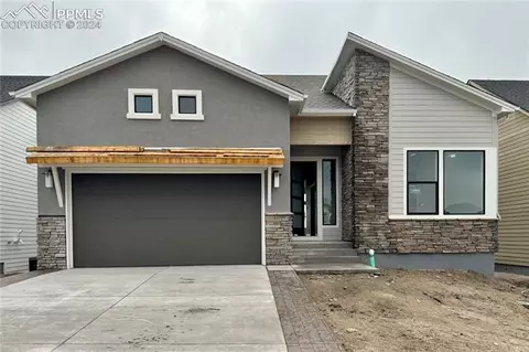 975 Walters Pt, Monument, CO 80132