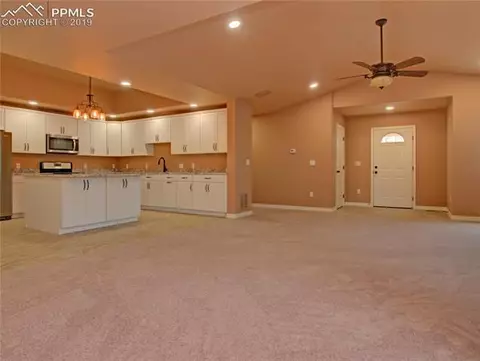 6715 Gelbvieh Rd, Peyton, CO 80831 photo 8