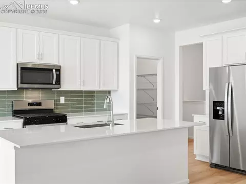 10114 Kingsbury Dr, Peyton, CO 80831 photo 12