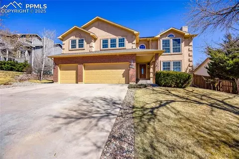 1550 Bear Cloud Dr, Colorado Springs, CO 80919