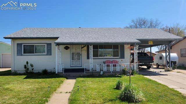1616 Cherrywood Ln, Pueblo, CO 81005