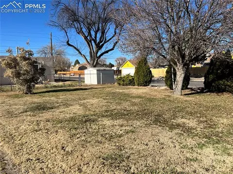 1402 Jones Ave, Pueblo, CO 81004