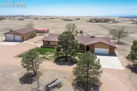10055 Tercel Dr, Peyton, CO 80831 photo 2