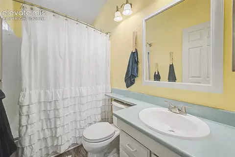 Bath - 972 Wampum Ln, Como, CO 80432 photo 4 of 4