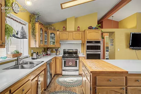 Kitchen - 972 Wampum Ln, Como, CO 80432 photo 7 of 7