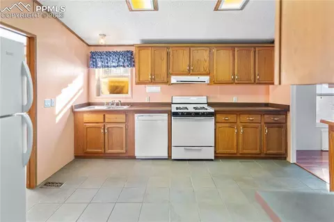 1067 Rangeview Rd, Divide, CO 80814 photo 3