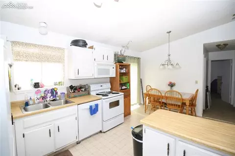 3640 Broken Arrow Dr, Peyton, CO 80831 photo 5