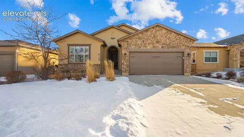 8145 Hunter Peak Trl, Colorado Springs, CO 80924