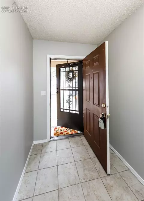 604 Fountain Mesa Rd, Fountain, CO 80817