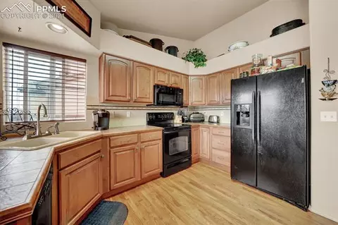 10318 Mount Evans Dr, Peyton, CO 80831 photo 10