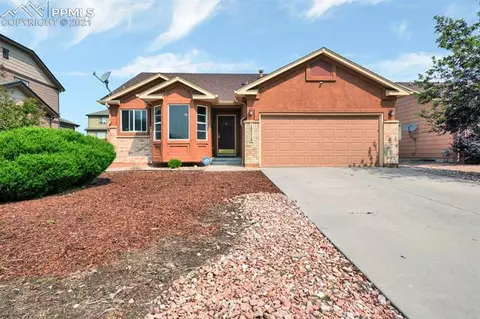 10318 Mount Evans Dr, Peyton, CO 80831 photo 2