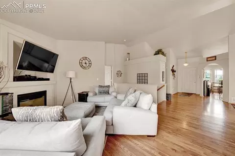10318 Mount Evans Dr, Peyton, CO 80831 photo 6