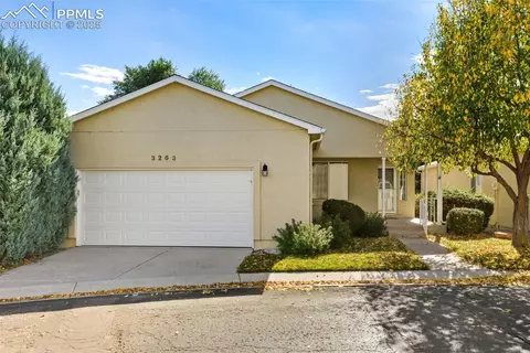 3263 Chestnut Glen Ln, Colorado Springs, CO 80918