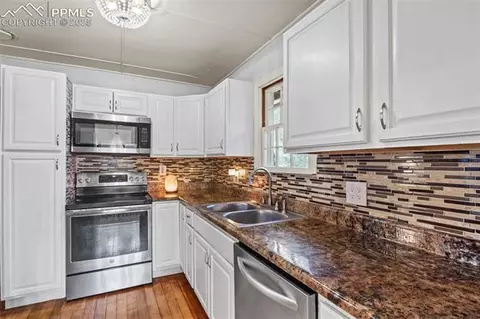 9020 Pine Ave, Beulah, CO 81023 photo 13