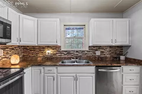 9020 Pine Ave, Beulah, CO 81023 photo 14