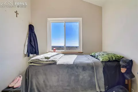 Bedroom - 14050 Davis Rd, Peyton, CO 80831 photo 5 of 9