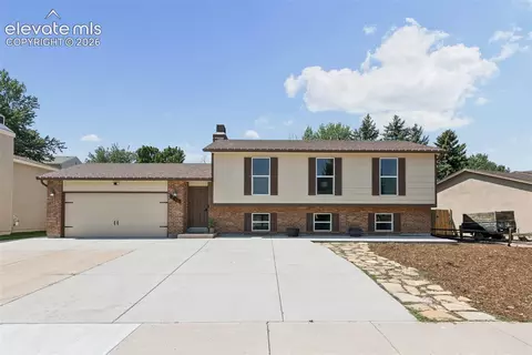 3035 Maverick Dr, Colorado Springs, CO 80918
