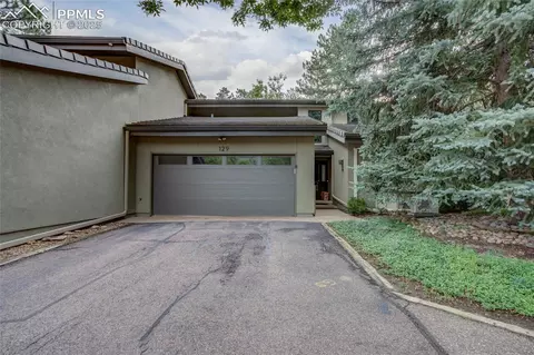 129 Mayhurst Ave, Colorado Springs, CO 80906
