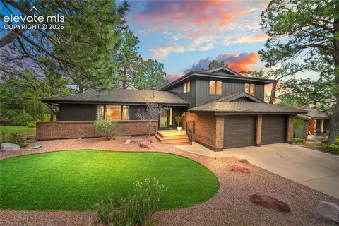 220 Raven Hills Rd, Colorado Springs, CO 80919