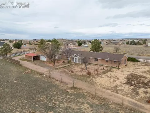 922 W Mcculloch Blvd, Pueblo West, CO 81007