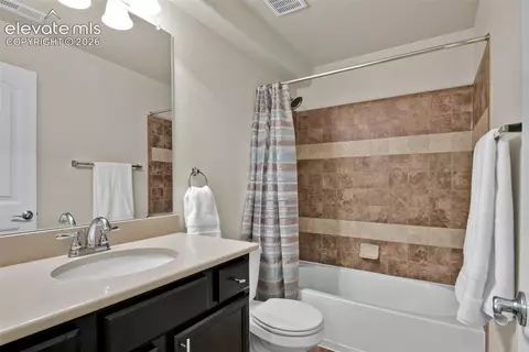 Bath - 809 Tailings Dr, Monument, CO 80132 photo 4 of 4