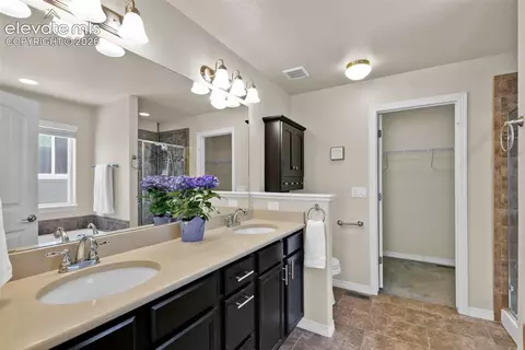 Bath - 809 Tailings Dr, Monument, CO 80132 photo 1 of 4