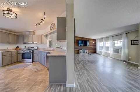 5664 Southfork Dr, Peyton, CO 80831 photo 11