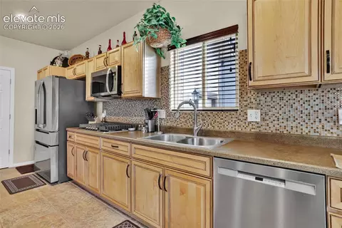 Kitchen - 12266 Crystal Downs Rd, Peyton, CO 80831 photo 4 of 5