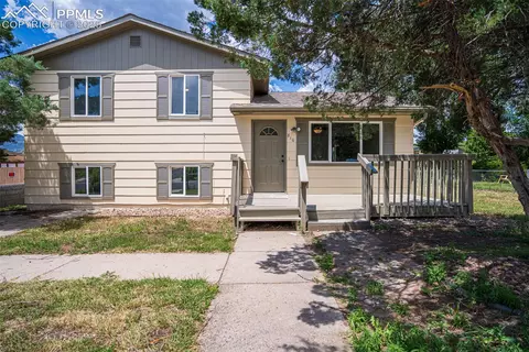810 Hutchinson Dr, Colorado Springs, CO 80910
