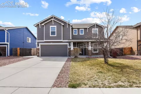 3848 Chia Dr, Colorado Springs, CO 80925