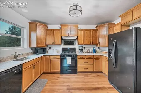 65 Wabash Ter, Cripple Creek, CO 80813