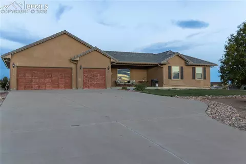 1350 N Farley Dr, Pueblo, CO 81007