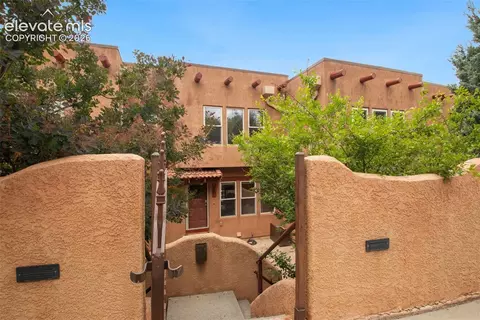 326 Santa Fe Pl #A, Manitou Springs, CO 80829