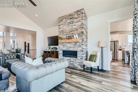 19627 Guildford Ct, Monument, CO 80132 photo 9