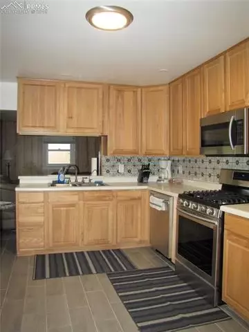 412 E 4th St, Florence, CO 81226 photo 11