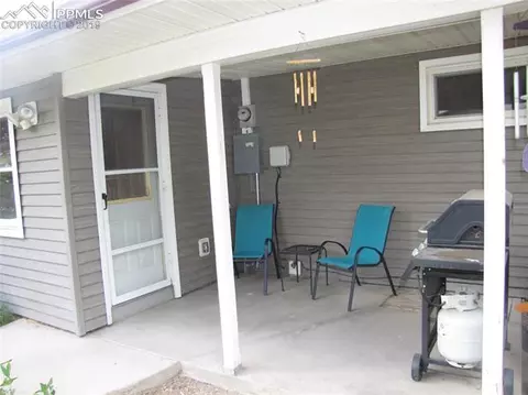 412 E 4th St, Florence, CO 81226 photo 8