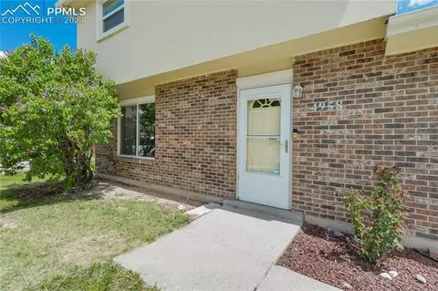 4958 Dewar Dr, Colorado Springs, CO 80916