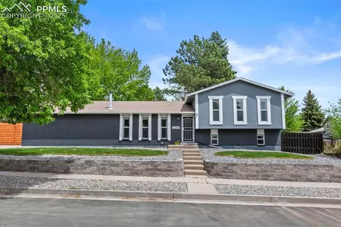1295 Babcock Rd, Colorado Springs, CO 80915