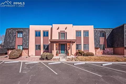 2979 Mesa Rd #B, Colorado Springs, CO 80904