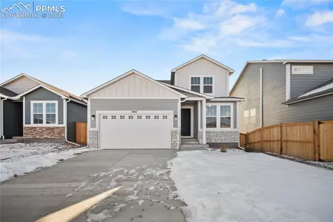 8067 Moosejaw Dr, Colorado Springs, CO 80908