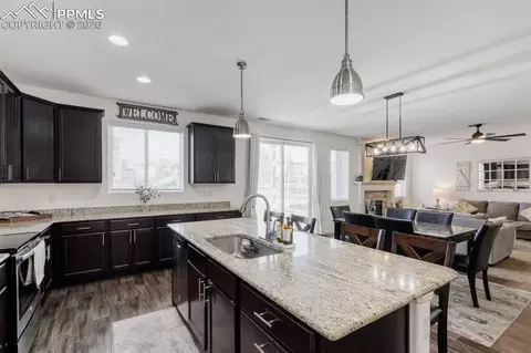 Kitchen - 10296 Hidden Park Way, Peyton, CO 80831 photo 4 of 4