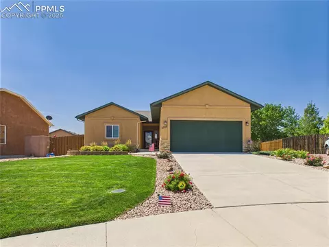 5309 Avocet Ct, Pueblo, CO 81008