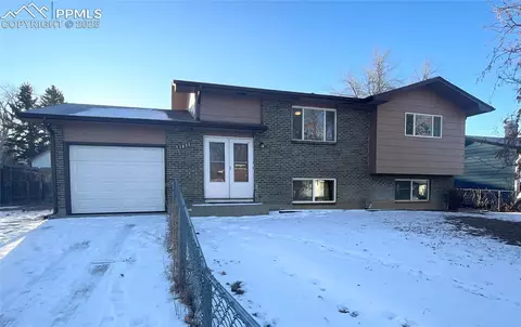 1031 Drury Ln, Colorado Springs, CO 80911