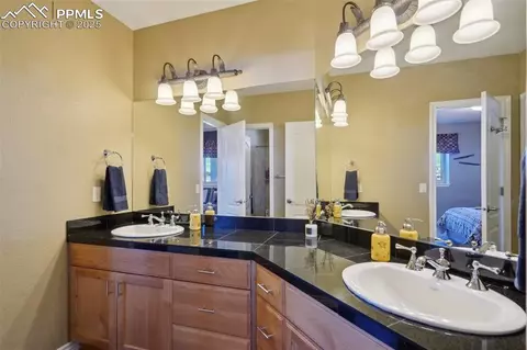 Bath - 19048 Harrogate Ct, Monument, CO 80132 photo 6 of 6