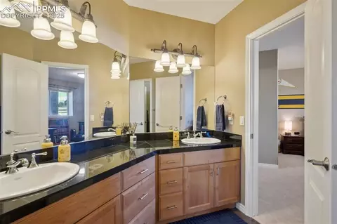Bath - 19048 Harrogate Ct, Monument, CO 80132 photo 5 of 6