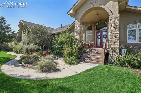 Exterior - 19048 Harrogate Ct, Monument, CO 80132 photo 2 of 5