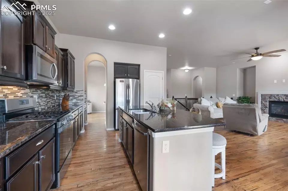 Kitchen - 8726 Meadow Wing Cir, Colorado Springs, CO 80927 photo 2 of 5