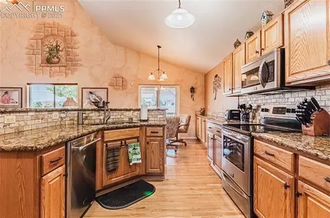 7844 Mclaughlin Rd, Peyton, CO 80831 photo 8